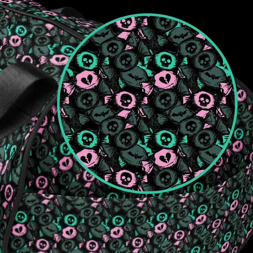 Duffel bag with a skull candy pattern in mint grey and pink shades