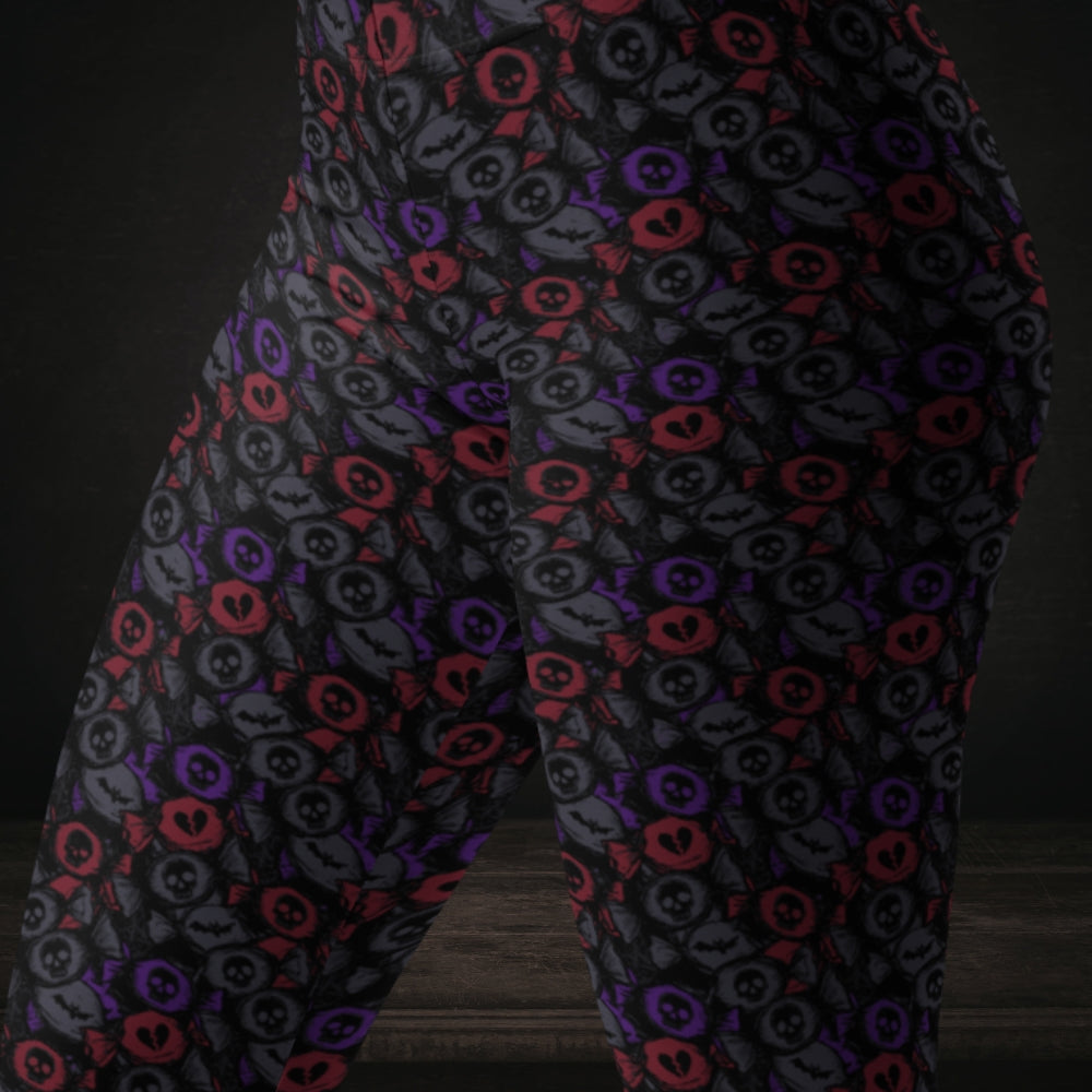 Leggings with skull and broken heart candy in grey purple and red